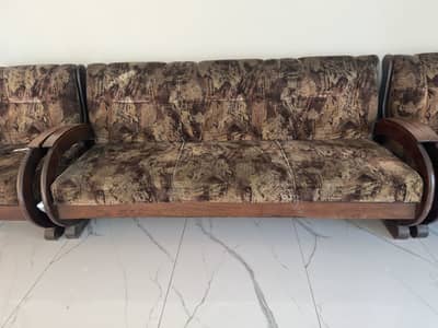 5 seater comfortable perfect condition sofas