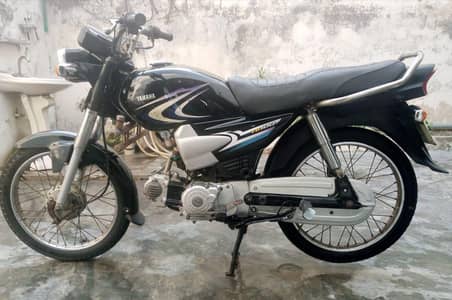 Yamaha Junoon