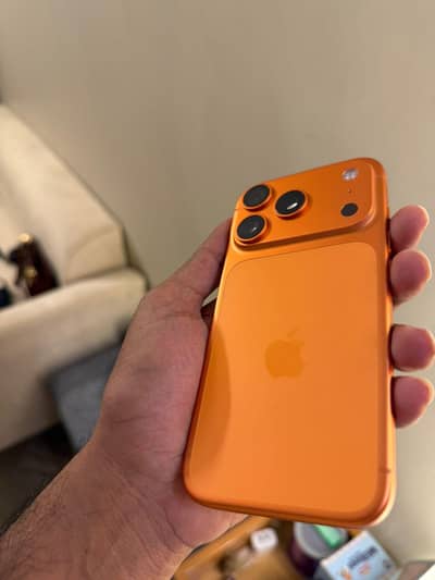 Iphone 17 pro Orange