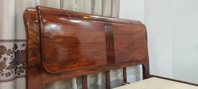 Bed set Solid sheesham wood king size with side tables dressing