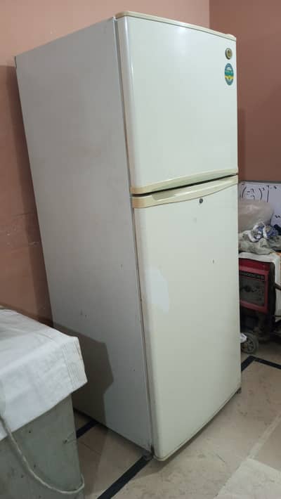 LG Fridge in Excellent Condition