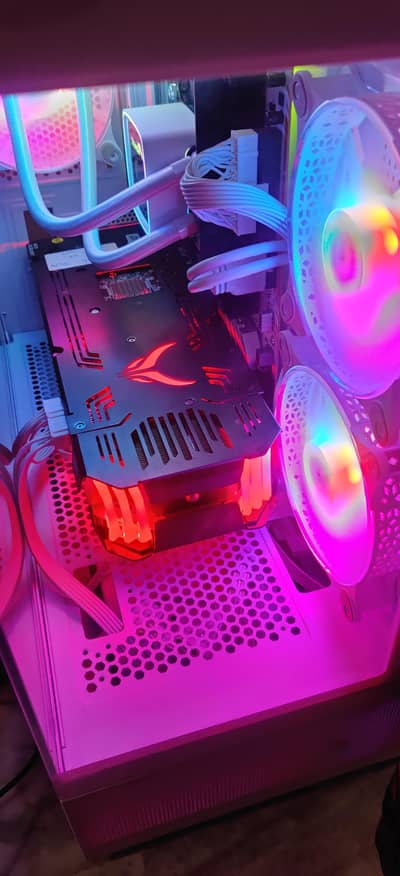 PowerColor RedDevil RX 6800XT (works perfectly fine)