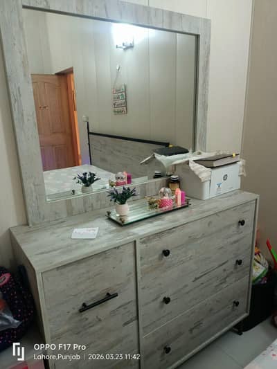 selling furniture in very good condition