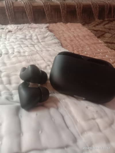 HD BLUETOOTH EARBUDS