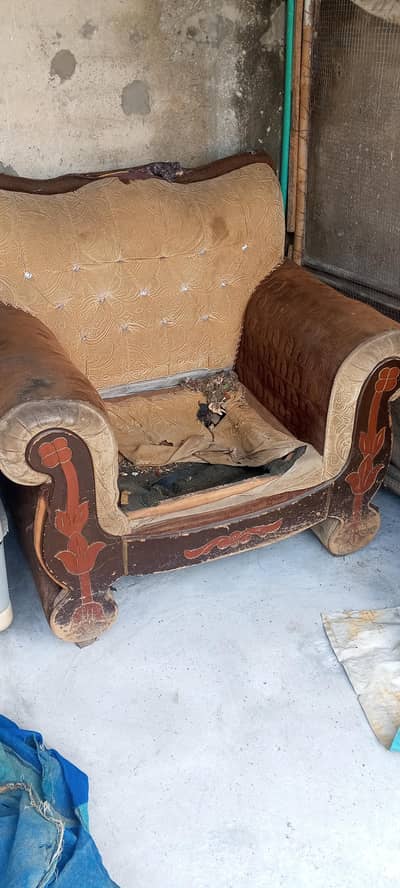 Sofa set for sale in Lahore