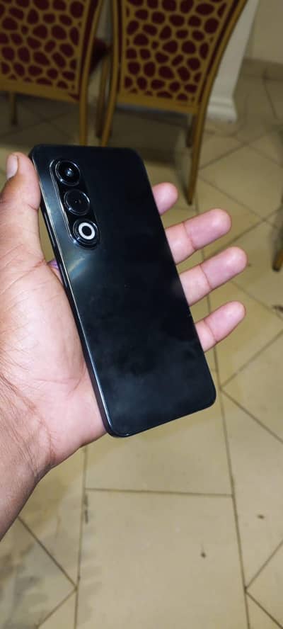 itel s25 with box charger front finger no any issues