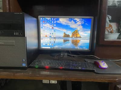 PC SETUP WITH LED MOUSE AND KEYBOARD