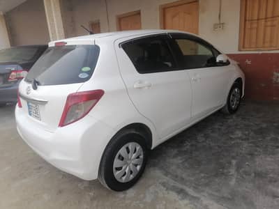 vitz 13, 17 register