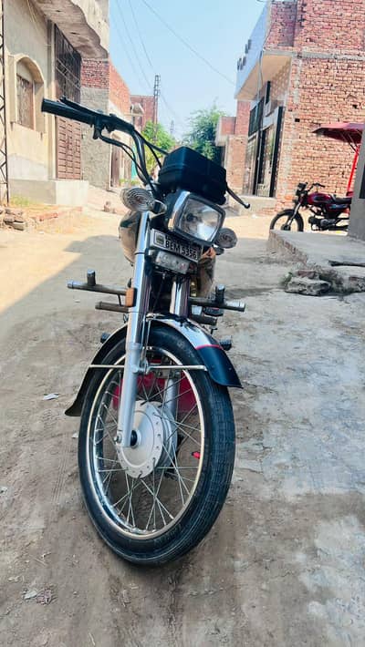 Honda 125 self start