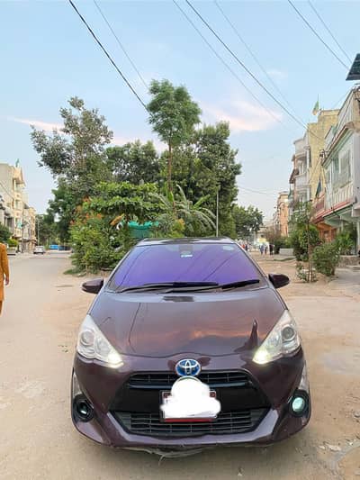 Aqua g LED leather selection 2016/21