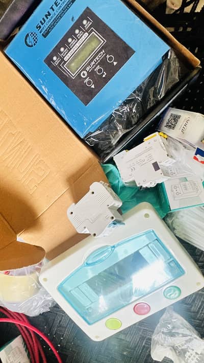 MPPT CHARGE CONTROLLER SUNTECH