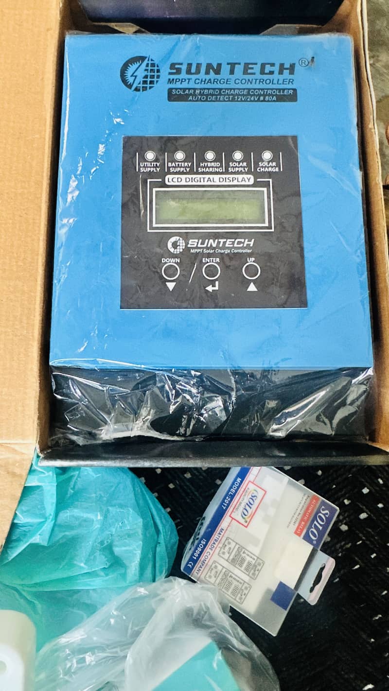 MPPT CHARGE CONTROLLER SUNTECH 1