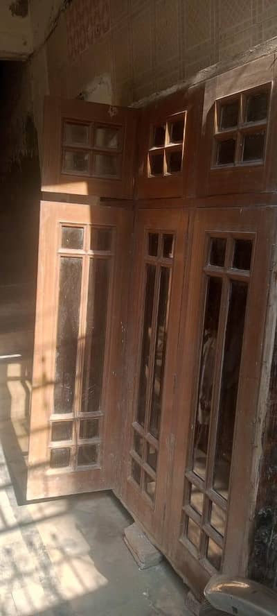 windows used but good condition for sale