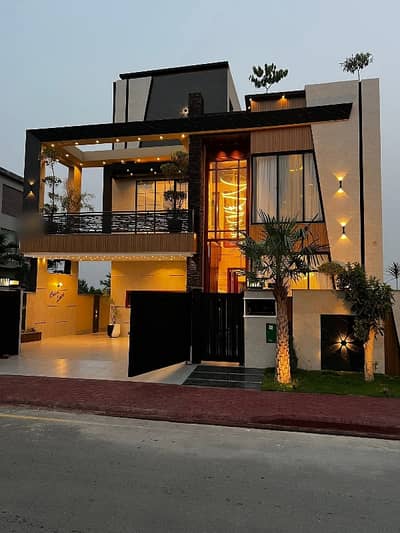 10 Marala House Available For Rent