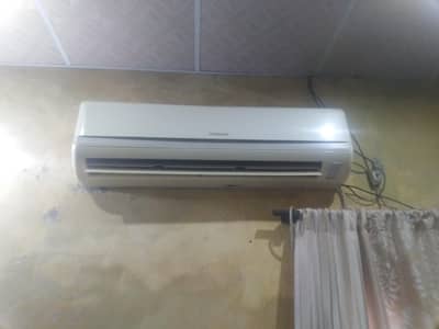 Samsung 1.5 ton split AC.