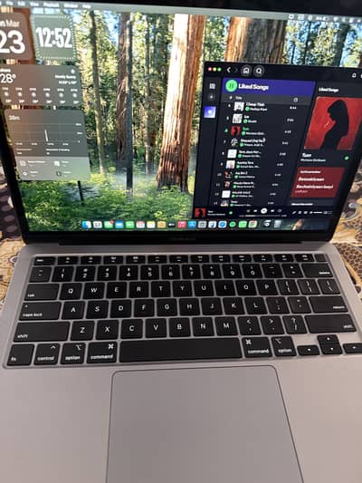 Macbook air 2020 13 inch 16/256