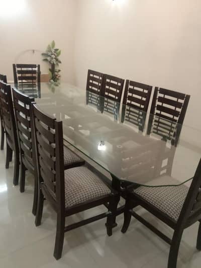 10 Seater Dinning Table