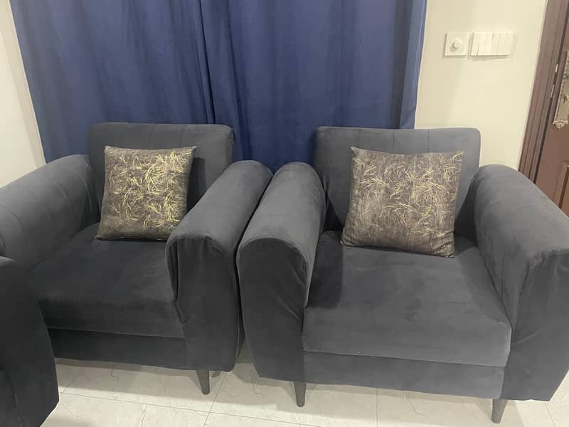 7 seater sofas with table 0