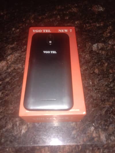 1gb ram 16gb storage box sath hai