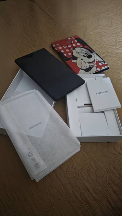 samsung tab A. .     8"inches  2 gb 32 gb