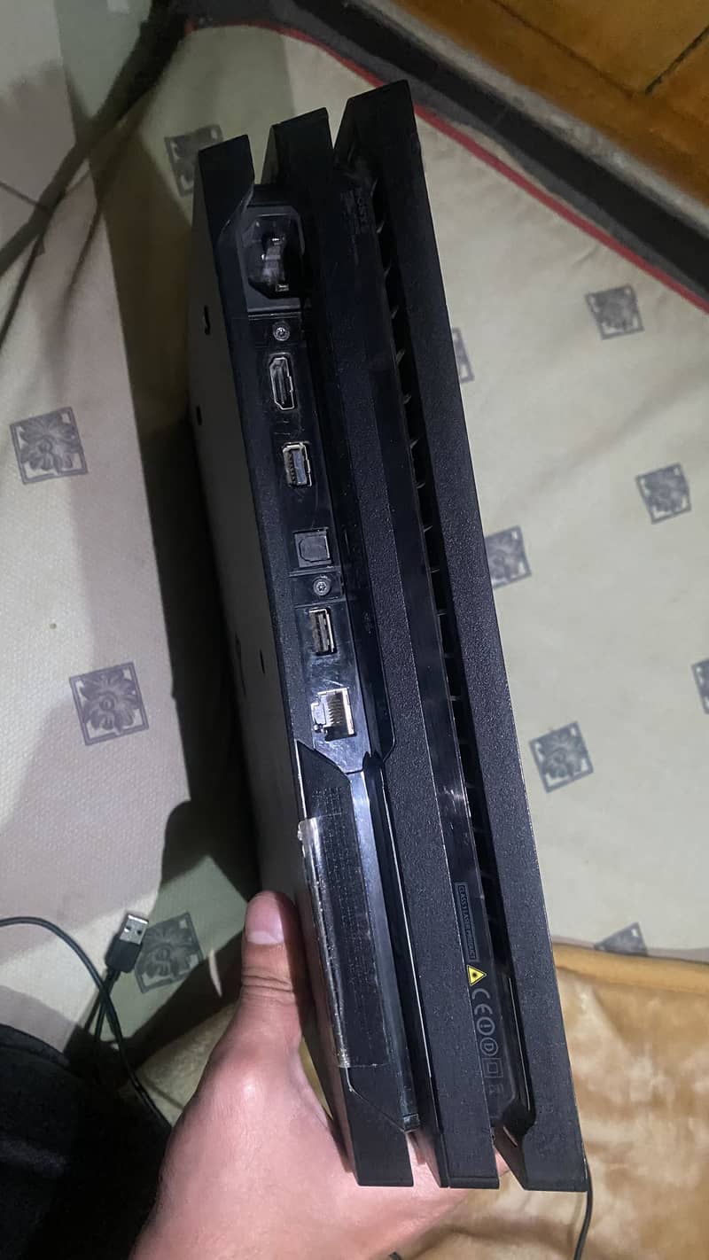 PS4 Pro 0