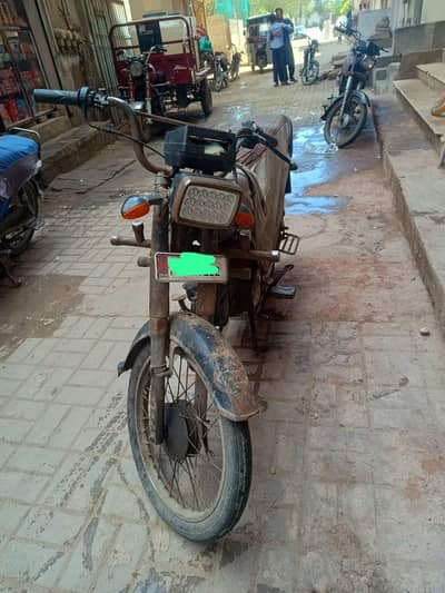  2009 Model Used Bike | Good Condition | Karachi Registered