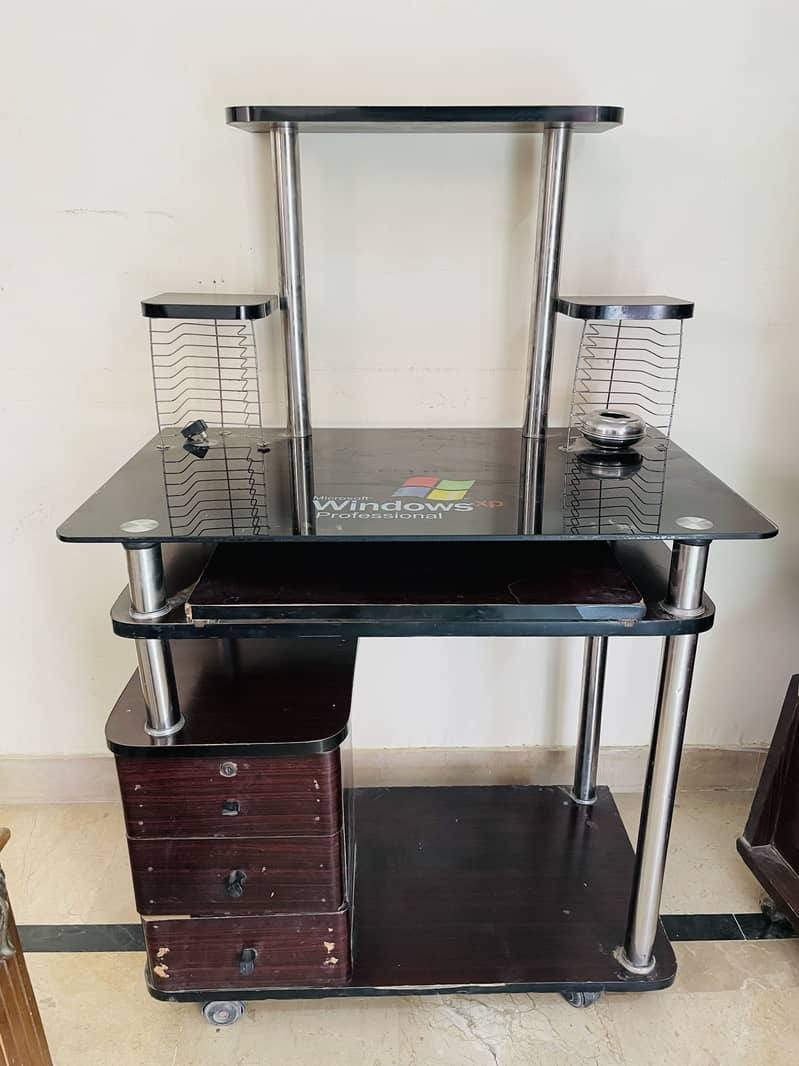 Dark Computer Table 1