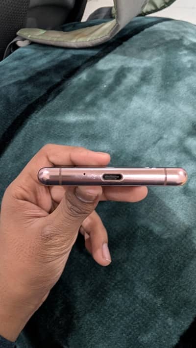 Sony Expria 5 Mark 3 Official PTA Approved Urgent sale