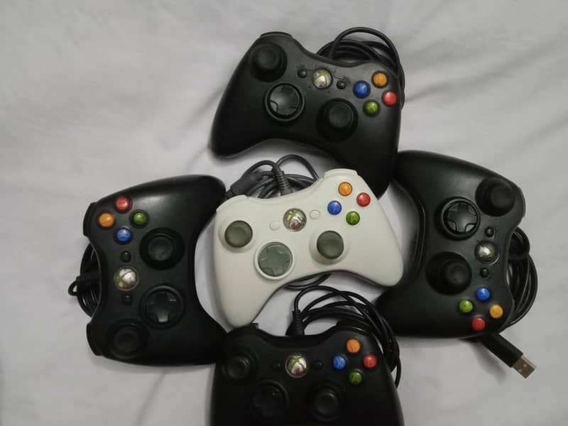 Xbox 360 wired /wireless controller. 2