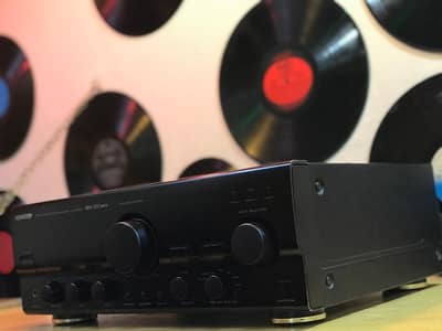 Kenwood KA-7050R Stereo Integrated Amplifier & Pioneer S-303 Speakers