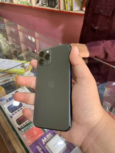 iPhone 11 pro 256 gb 10/10 no any fault very good