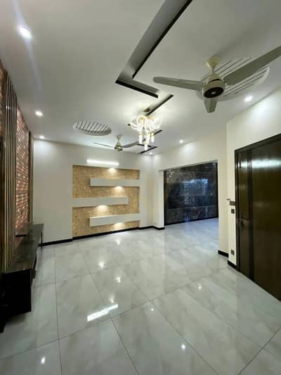 7 MARLA BREND NEW HOUSE FOR RENT IN JINNAH GARDEN