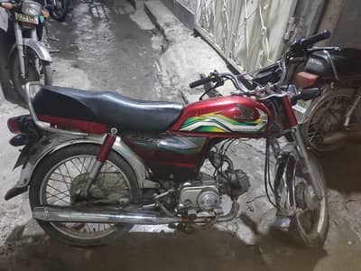 honda cd 70 cc  red color