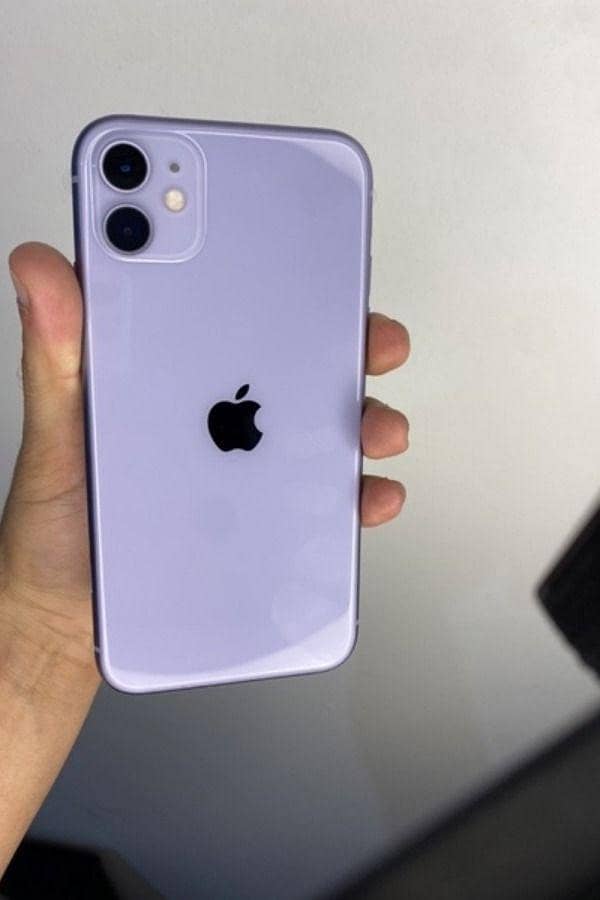 IPHONE 11 0
