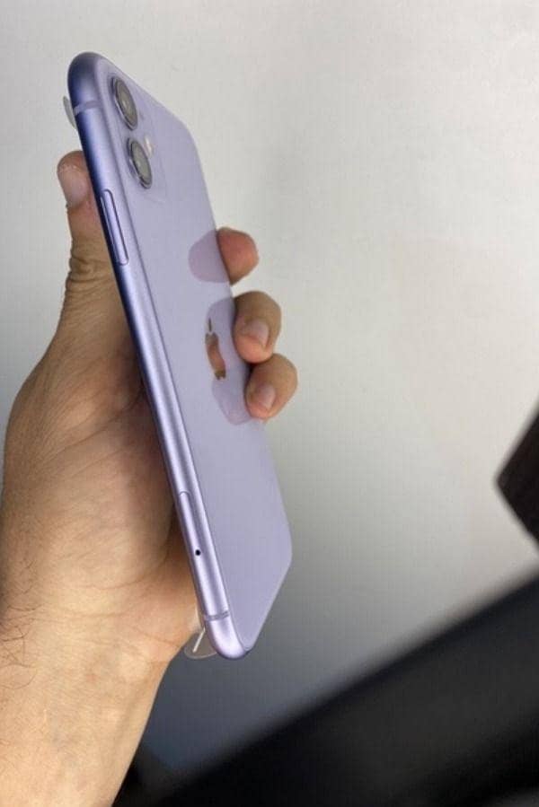 IPHONE 11 1