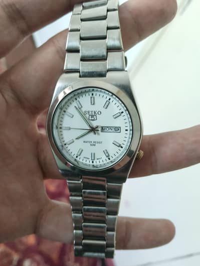 cell wali hy exchange possible