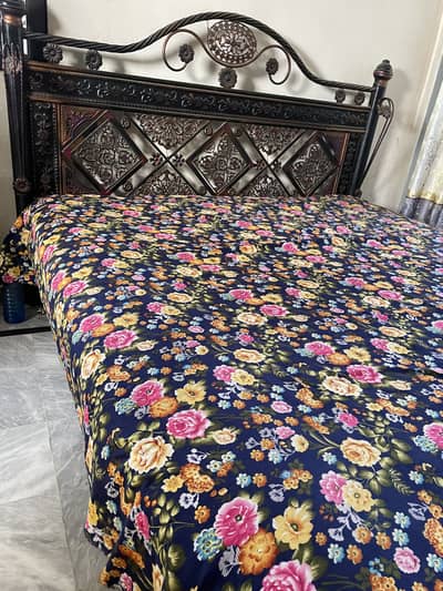 King Size metal bed without metres