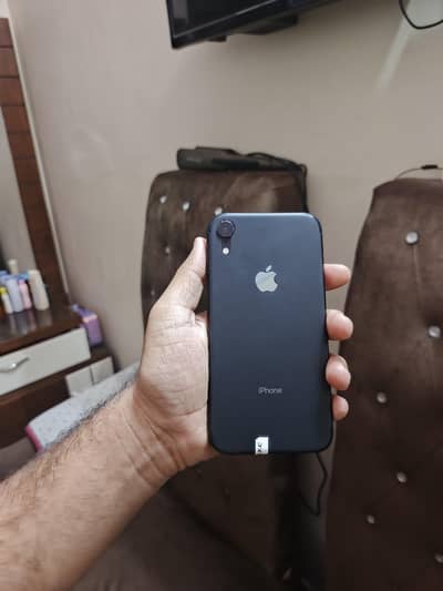 IPHONE XR ( 128GB )