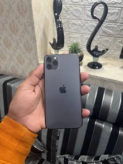 11 pro max urgent for Sale