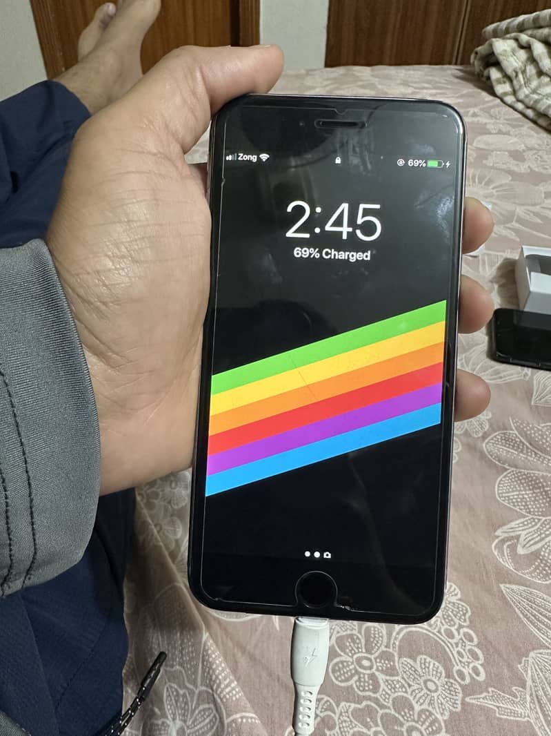 Iphone 16 plus 5