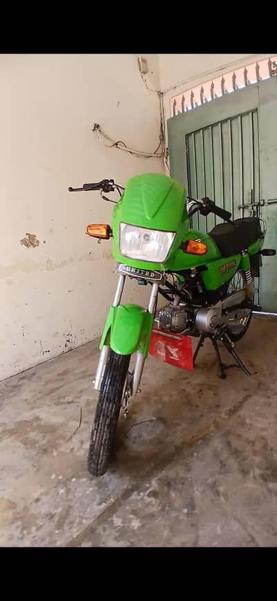United 100 CC Green Scheme bike