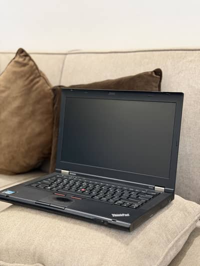 Lenovo thinkpad i3 4gb 320gb