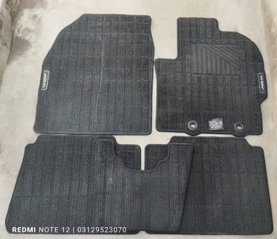 Toyota Aqua CrossOver Floor Mat Available