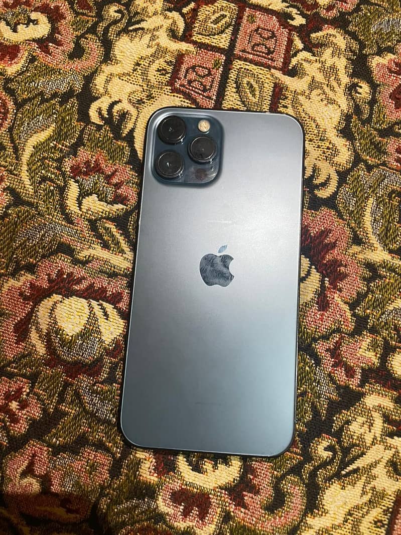 Iphone 12 pro max 1