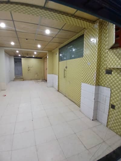 FULLY RENOVATED COMMERCIAL SHOP AVAILABLE FOR RENT IDEAL LOCATION