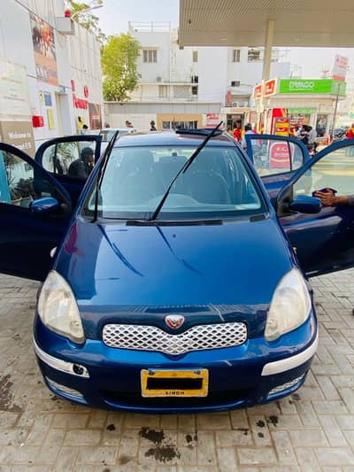 Toyota vitz 2004 Automatic