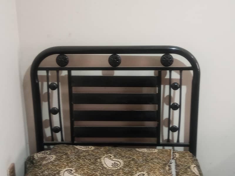 Single Iron Bed 2