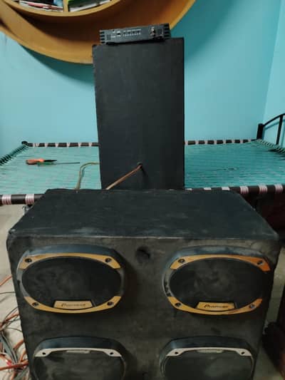 Pioneer speakers used