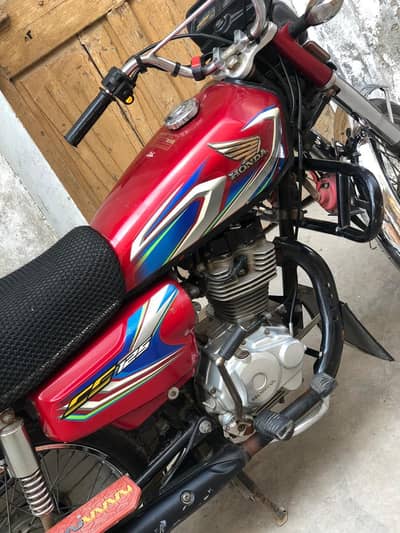 I am sale my 125cc Honda bike
