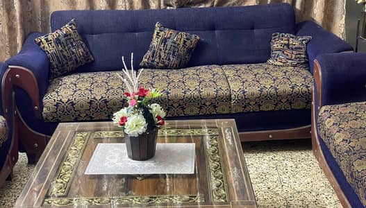 sofa's set for sale on urgent basis